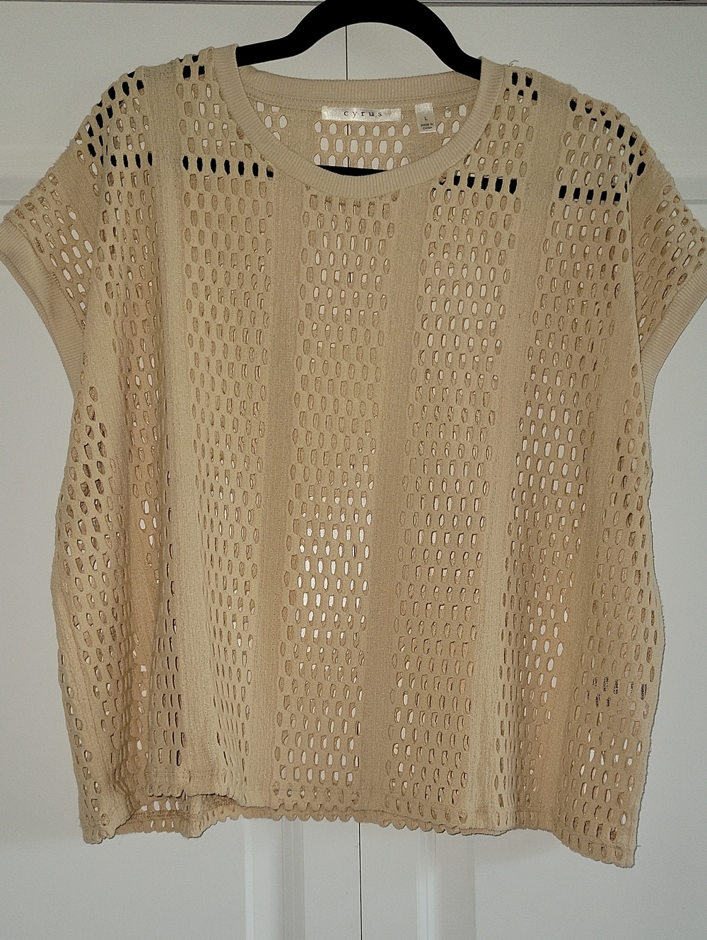 Cyrus Dolmen Crewneck Top Size L